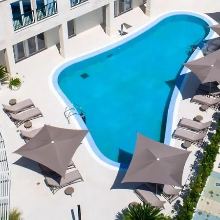 Lux Pool Suite Umag Exterior photo